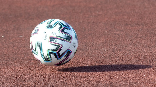 骑士队防守隐患显现，快船队能否在客场实现三连胜？.